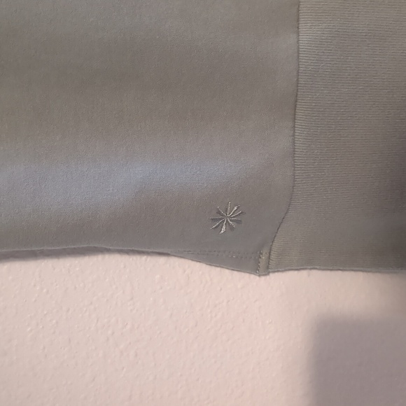 Athleta V Neck Sleeveless Sweatshirt - Picture 4 of 5